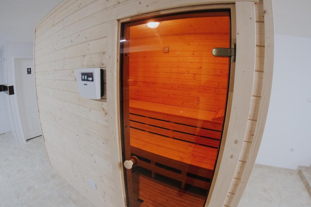 Wellness Resort Szecseny Jigodin Bai Экстерьер фото